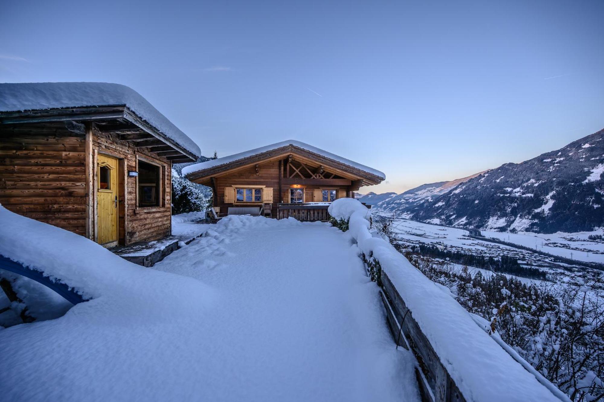 Chalets & Apartments Wachterhof Kaltenbach Room photo